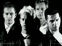 Oldie-Ohrwurm aus den 90ern: Depeche-Mode-Hit landet nach 36 Jahren wieder in den Charts